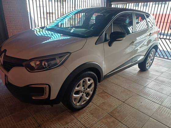 RENAULT CAPTUR 1.6 16V SCE FLEX LIFE X-TRONIC RENAULT CAPTUR 1.6 16V SCE FLEX LIFE X-TRONIC